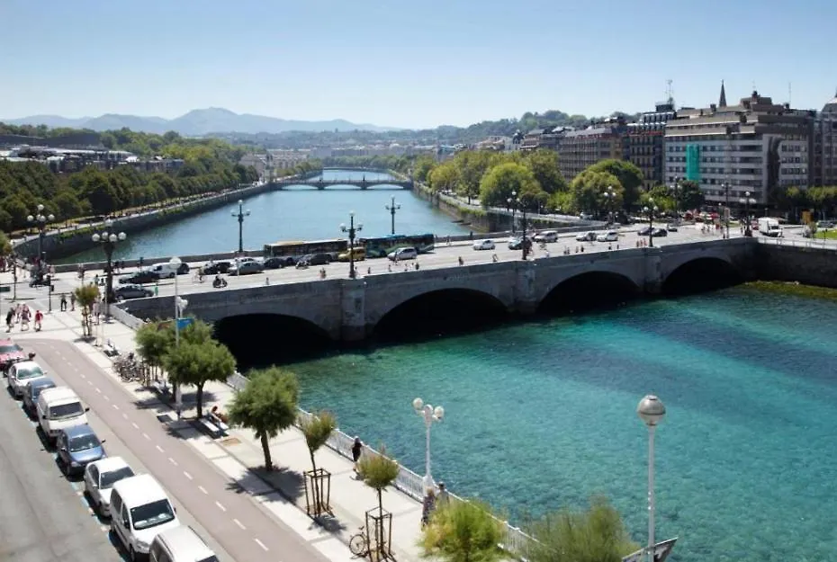 Deluxe Apt-Views To Historic Maria Cristina Hotel San Sebastián 0*,